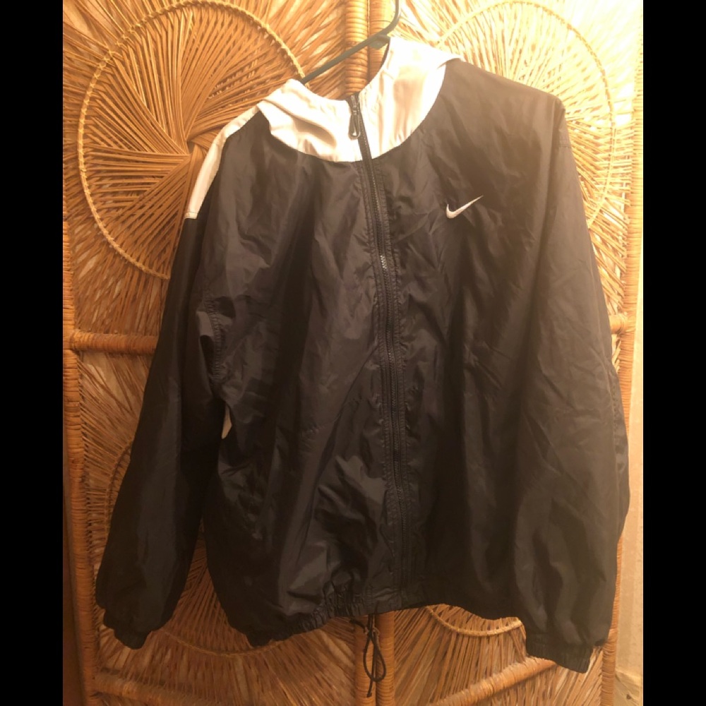 Reversible black and white nike windbreaker